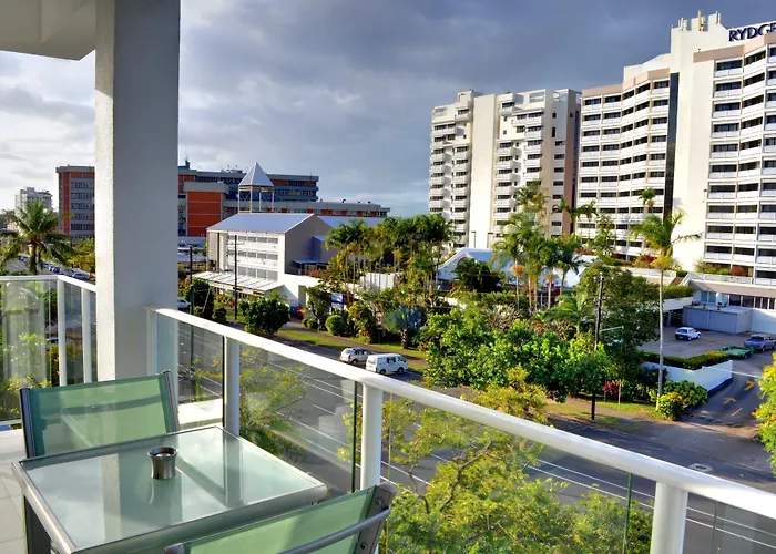 201 Lake Street Cairns